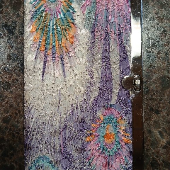 Wallets - 2 Together is Better! - Picture 4 of 14